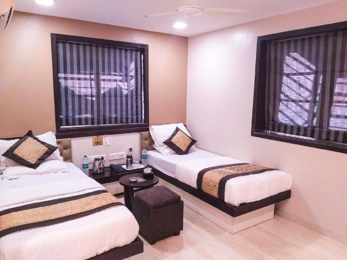 Hotel The Westend Green Ню Делхи Екстериор снимка
